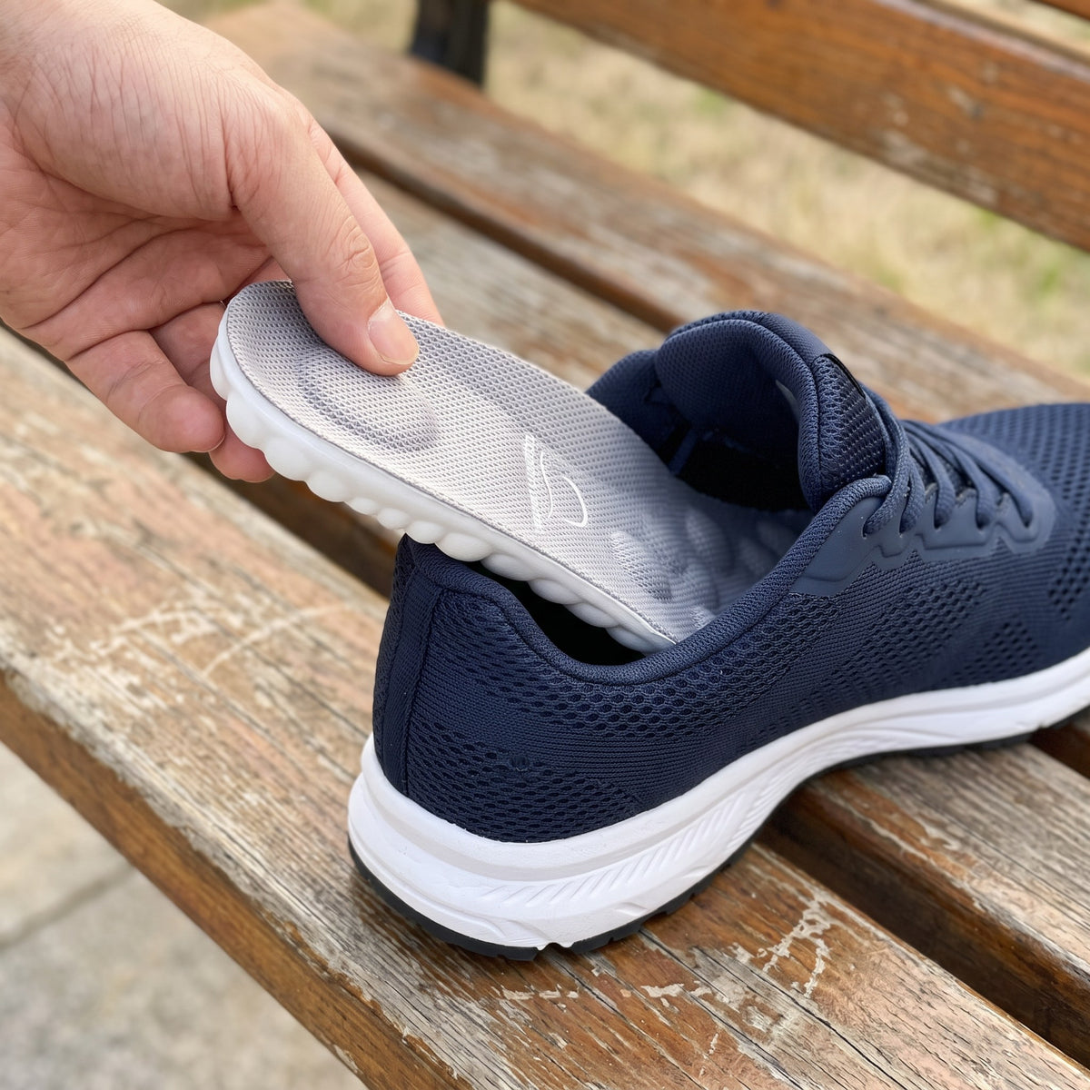 OrtoCloud 4D insoles in use at home